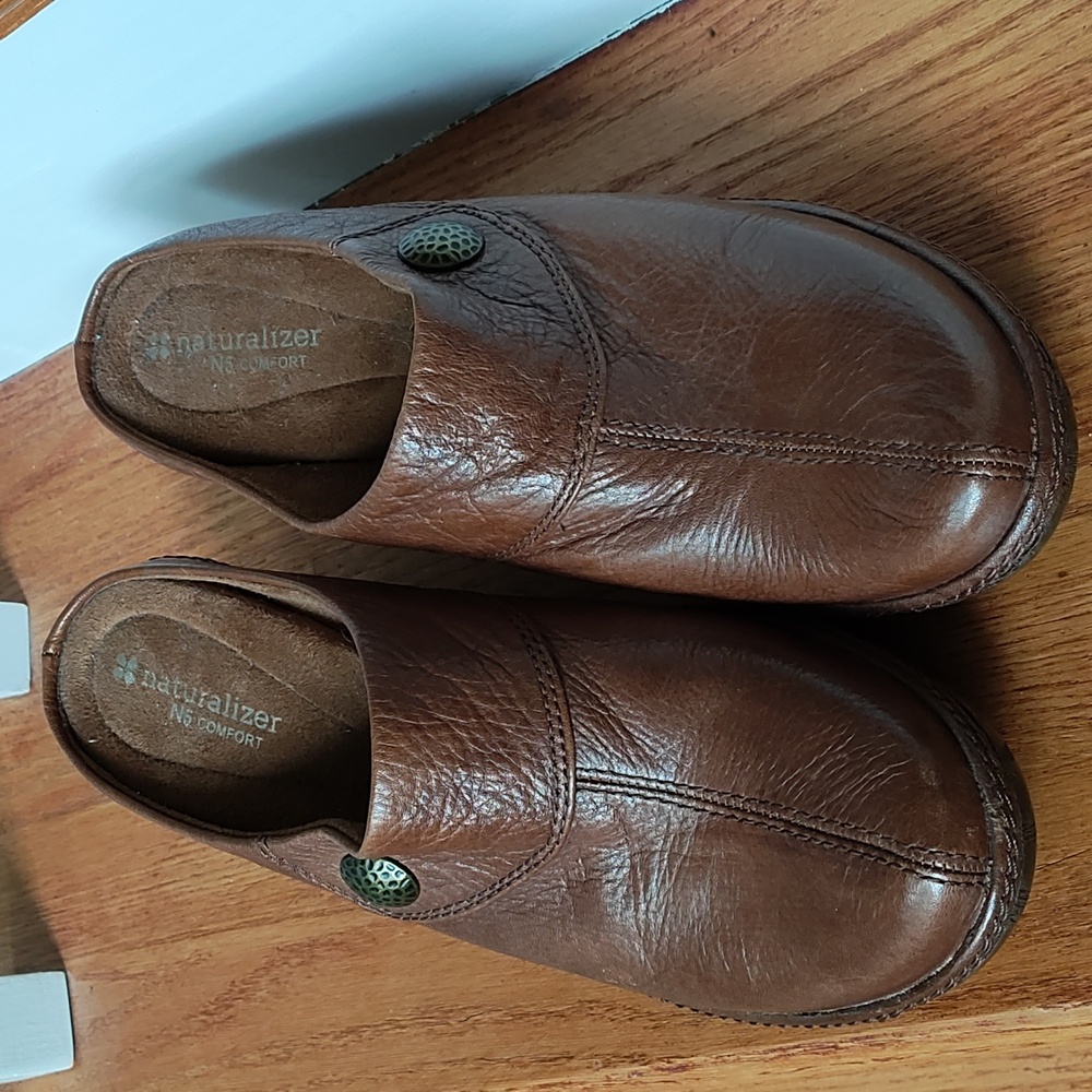 Naturalizer Brown Leather Clogs with Strap 9.5 Unworn.